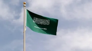 ولي عهد الكويت يشيد بالموقف السعودي الحاسم لدعم فلسطين ورفض تهجير أهلها